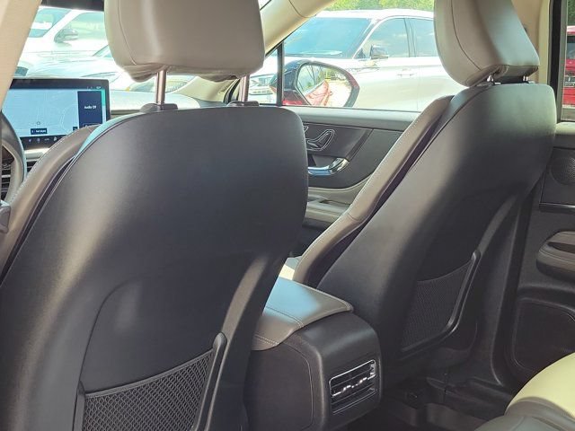 Certified 2025 Lincoln Corsair Reserve FWD image 17