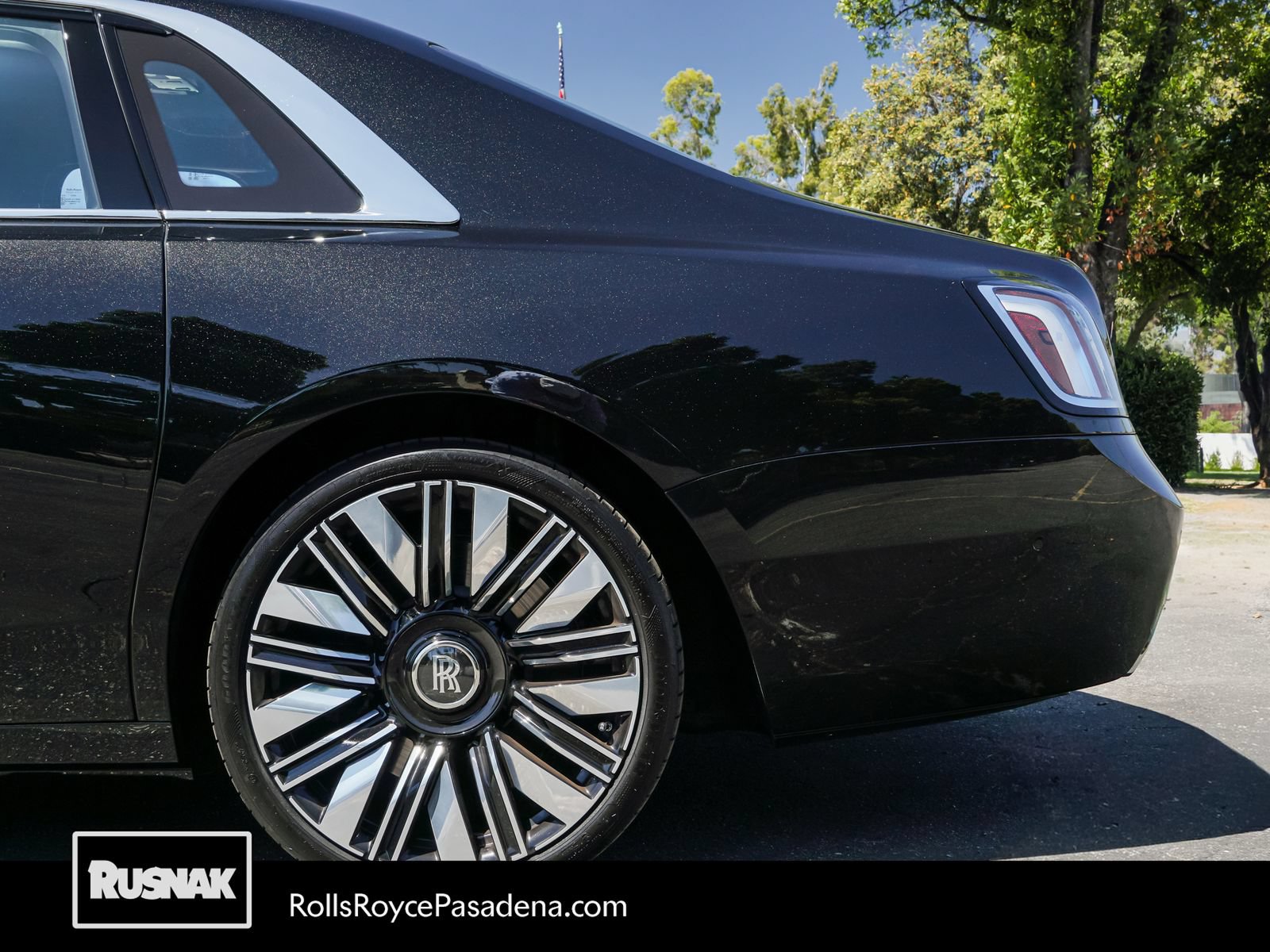 New 2026 Rolls-Royce Ghost AWD/4WD image 4