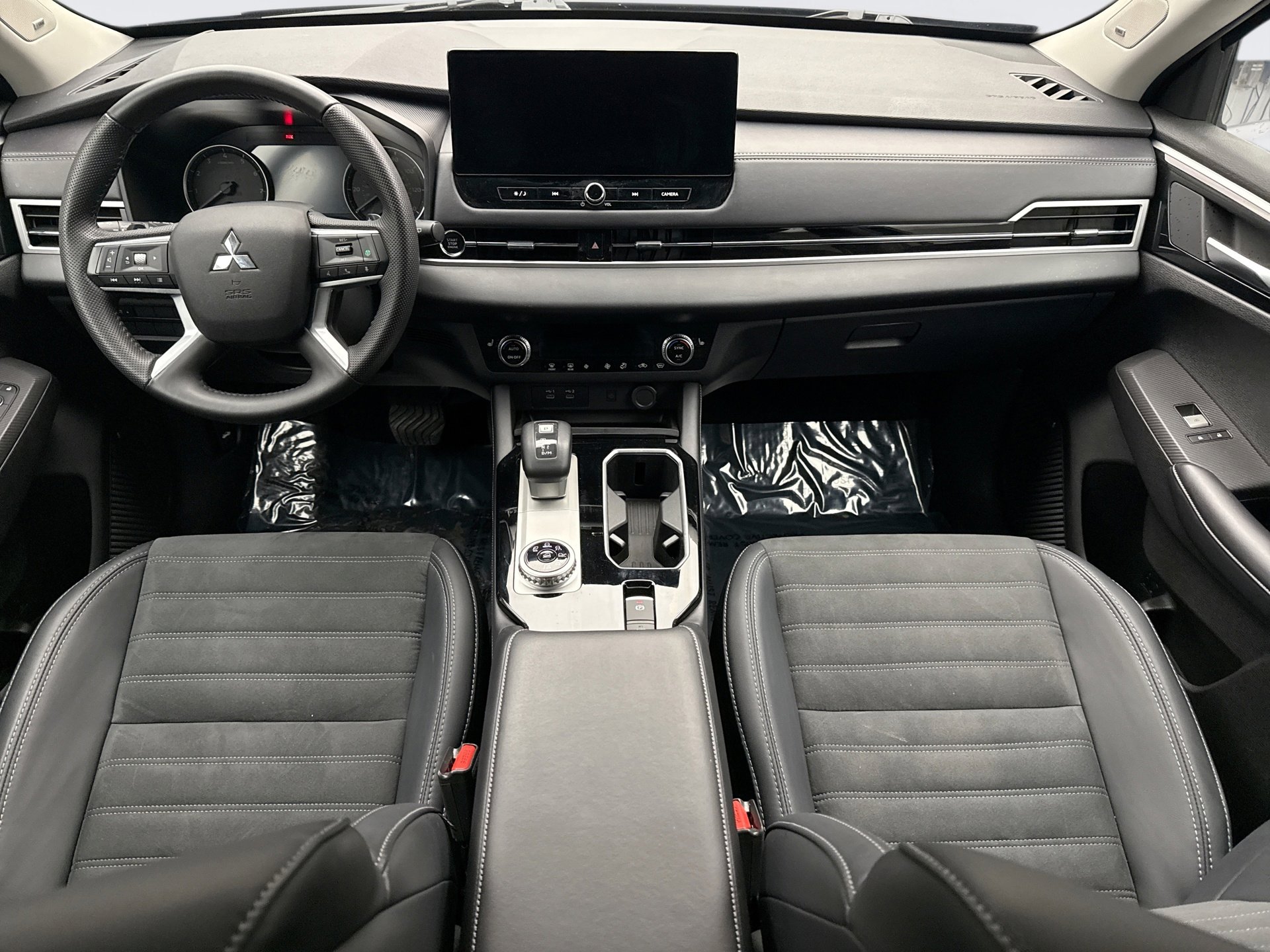 Used 2025 Mitsubishi Outlander SE AWD/4WD image 14
