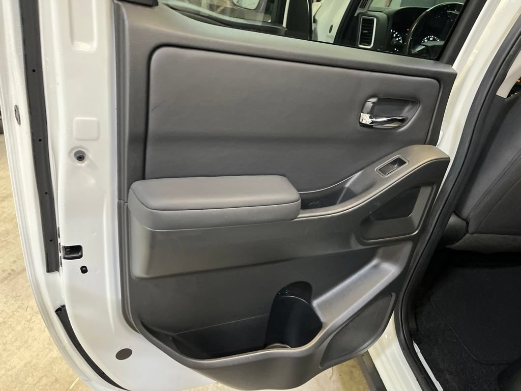 Used 2024 Nissan Frontier SV w/ Hardbody Edition AWD/4WD image 24