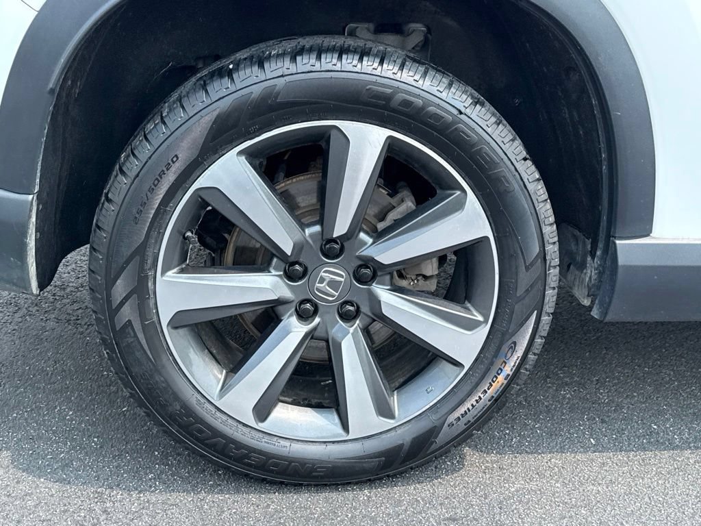 Used 2025 Honda Pilot Elite image 9