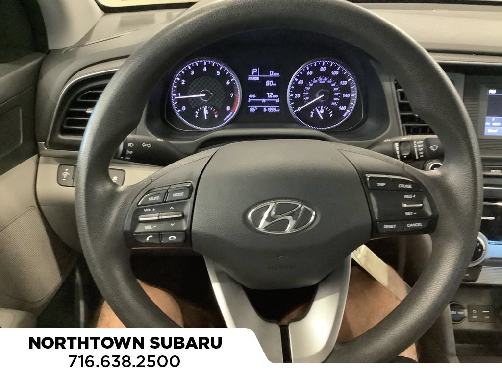 Used 2019 Hyundai Elantra SE FWD image 21