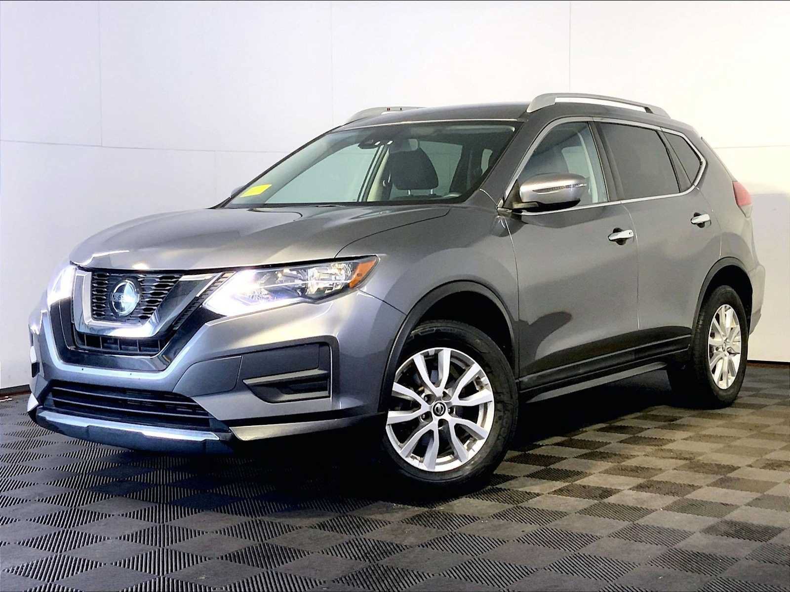 Used 2019 Nissan Rogue SV