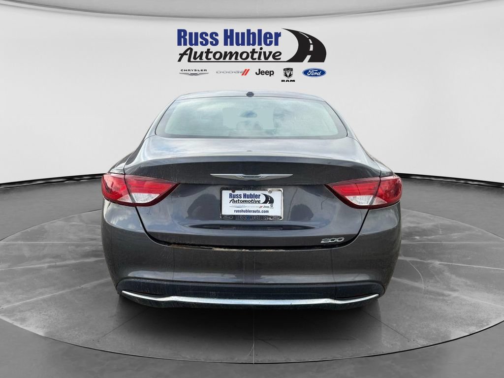 Used 2015 Chrysler 200 Limited w/ Convenience Group FWD image 7