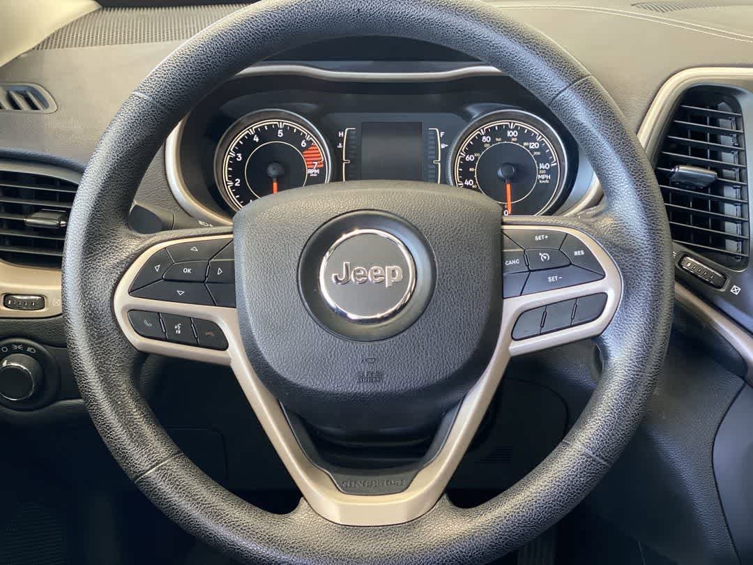 Used 2017 Jeep Cherokee Sport w/ Trailer Tow Group AWD/4WD image 17