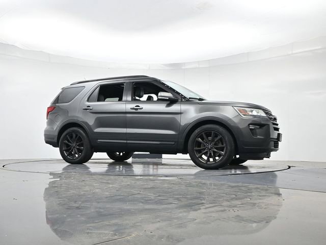 Used 2019 Ford Explorer XLT w/ Equipment Group 202A FWD image 33