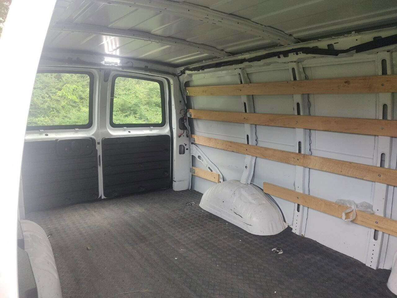 Used 2021 GMC Savana 2500 w/ Driver Convenience Package image 23