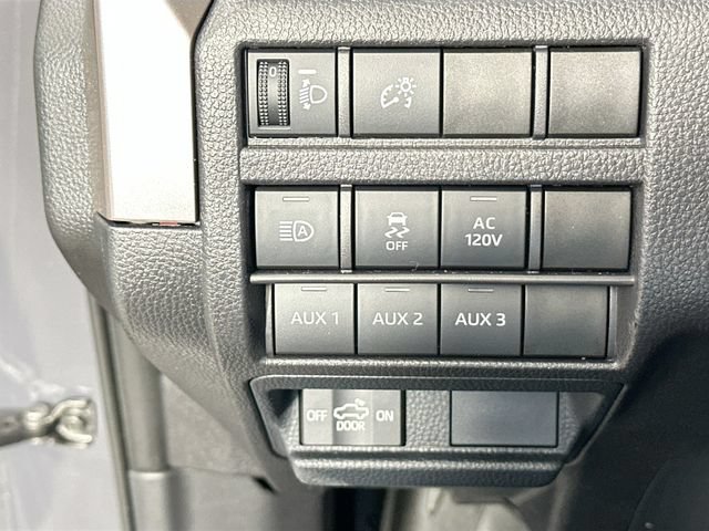 Used 2024 Toyota Tacoma TRD Off-Road w/ TRD Off Road Upgrade Package AWD/4WD image 10