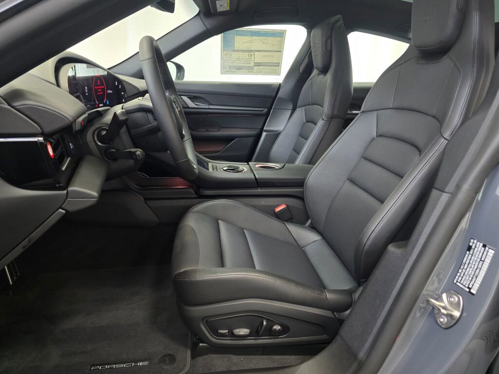 New 2025 Porsche Taycan image 13