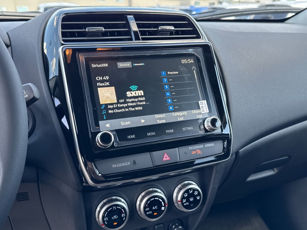 New 2027 Mitsubishi Outlander Sport SE FWD image 12