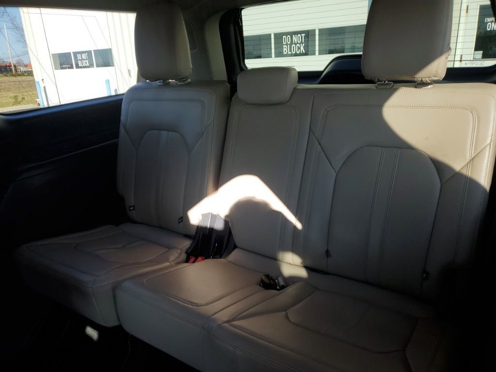 Used 2024 Ford Expedition Max Limited image 29