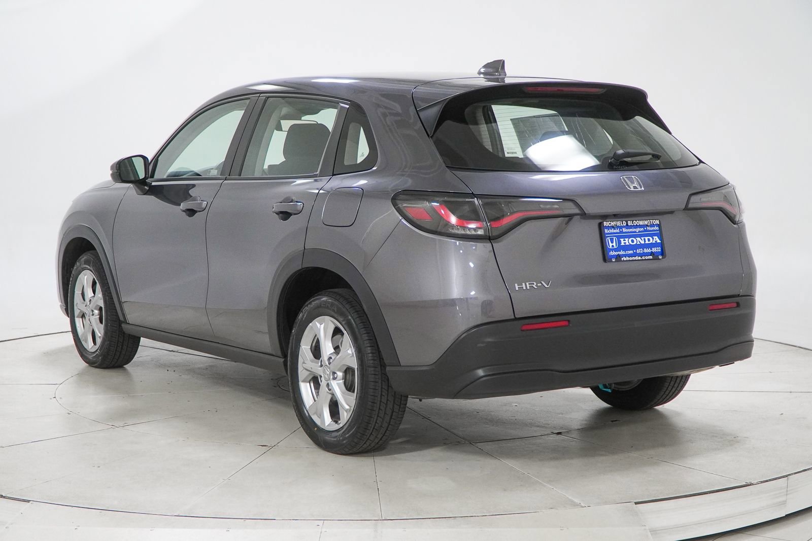 Used 2023 Honda HR-V LX image 7