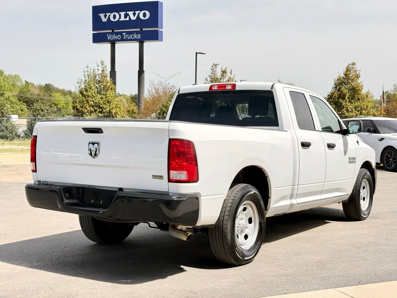 Used 2017 RAM 1500 Tradesman image 10