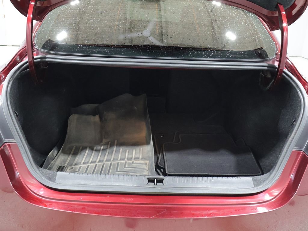 Used 2016 Chrysler 200 S w/ Comfort Group image 4