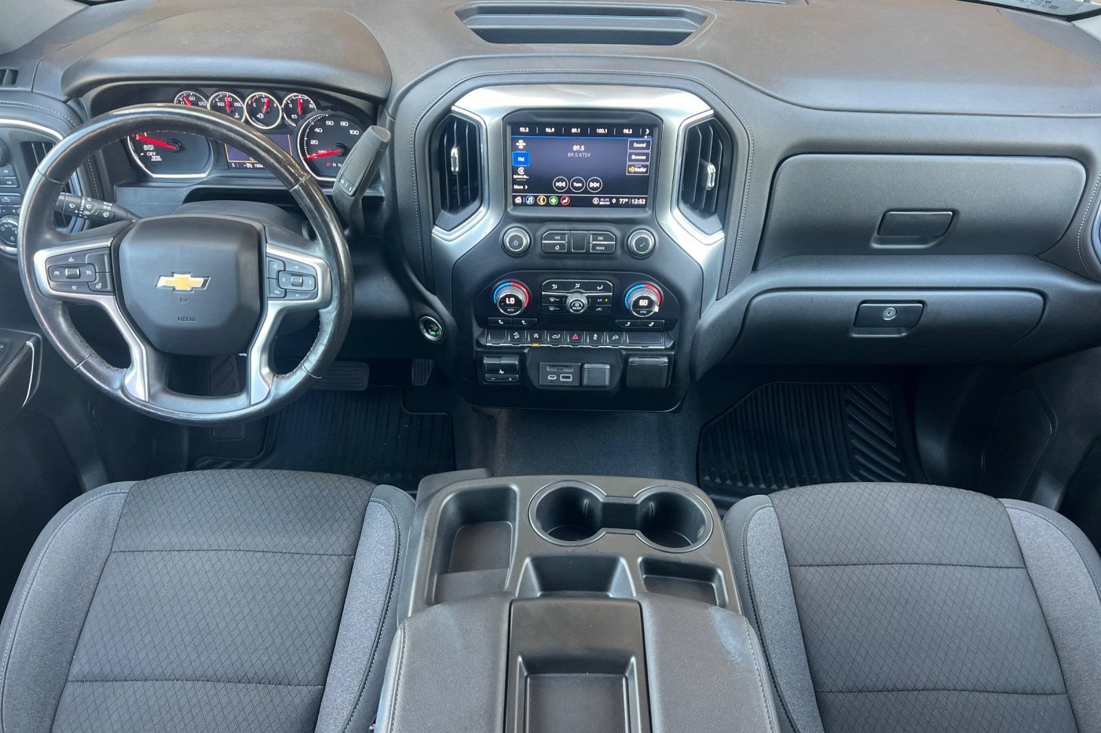 Used 2021 Chevrolet Silverado 1500 LT w/ Z71 Off-Road Package AWD/4WD image 10
