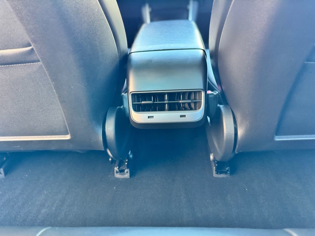 Used 2018 Tesla Model 3 Long Range AWD/4WD image 35