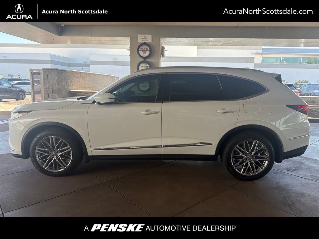 Used 2023 Acura MDX SH-AWD w/ Advance Package image 2