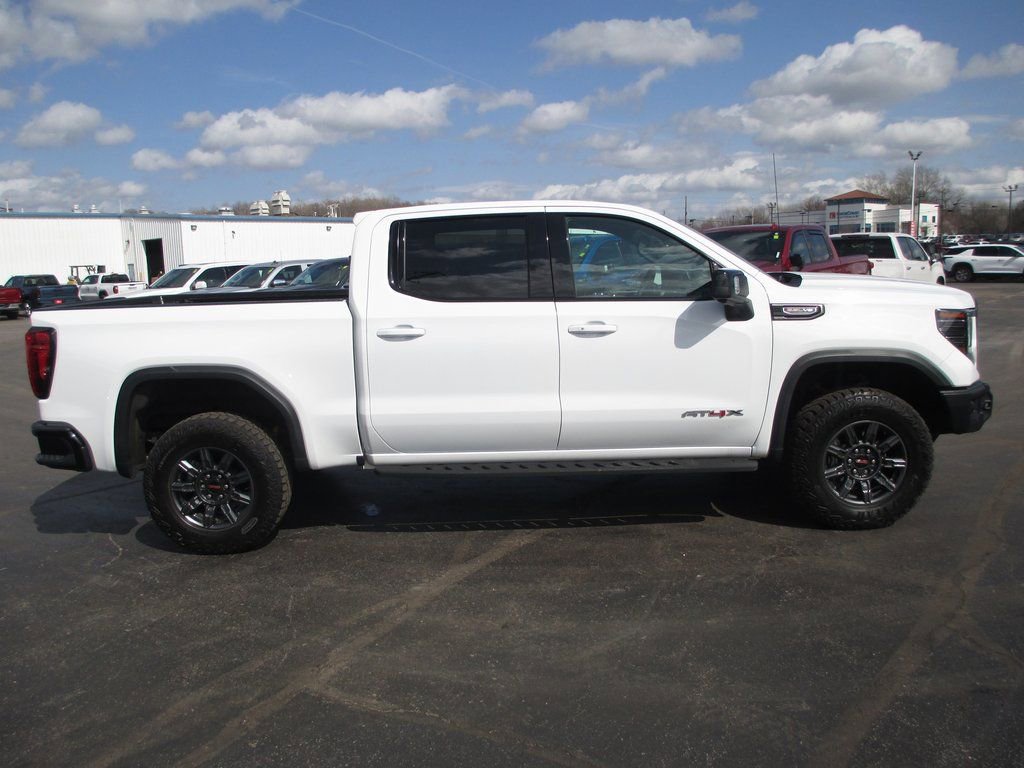 Used 2024 GMC Sierra 1500 AT4X image 5