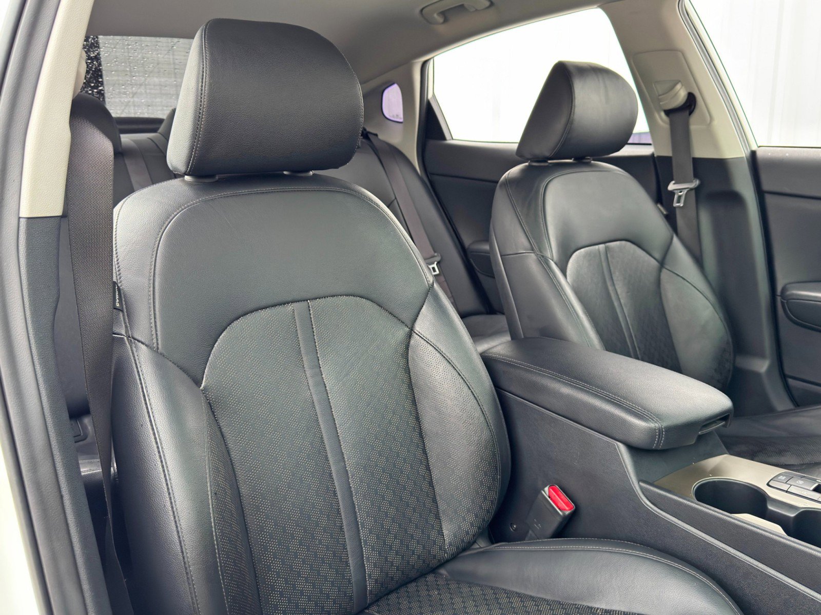 Used 2018 Kia Optima EX image 34