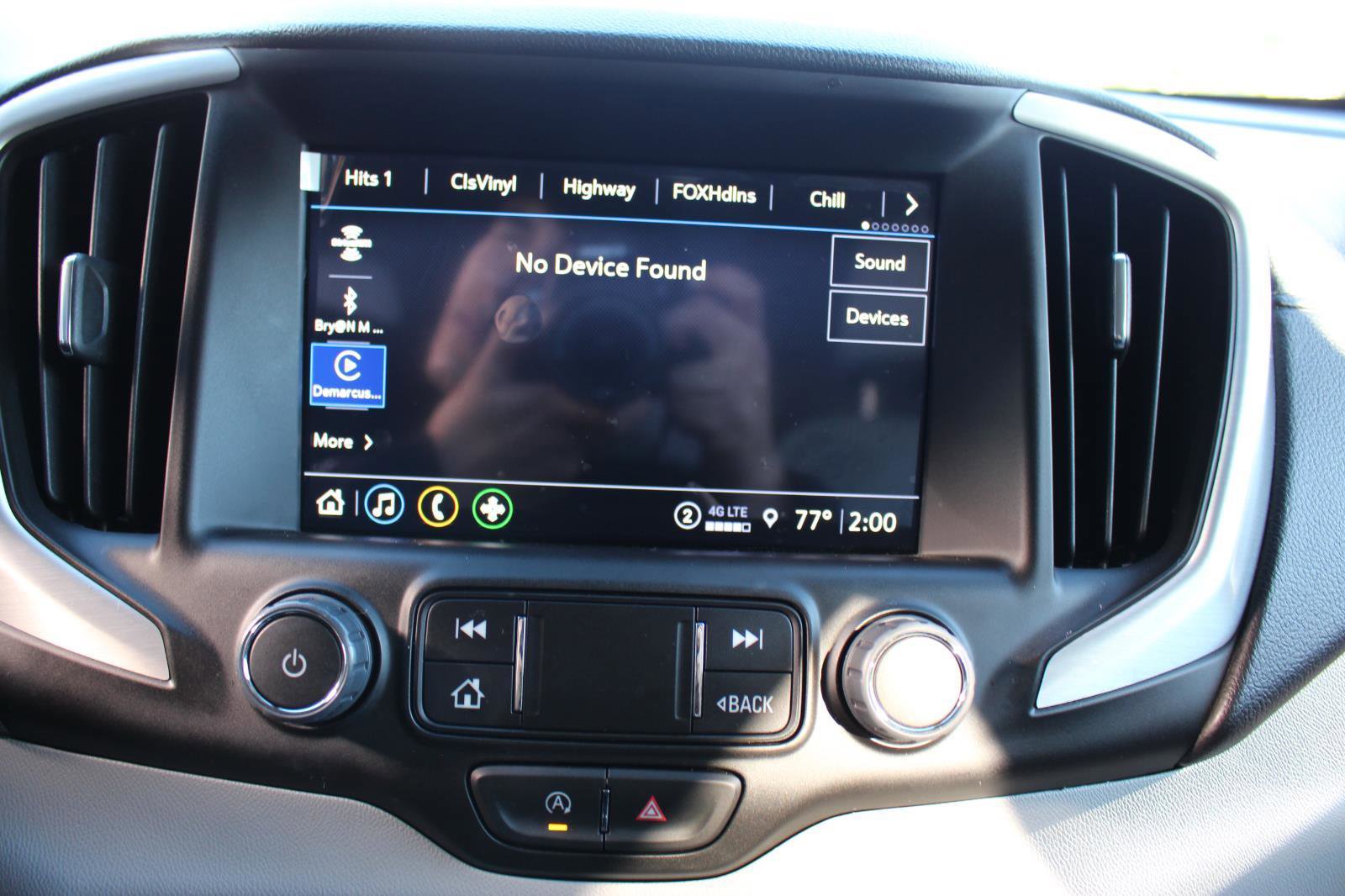 Used 2024 GMC Terrain SLT image 21