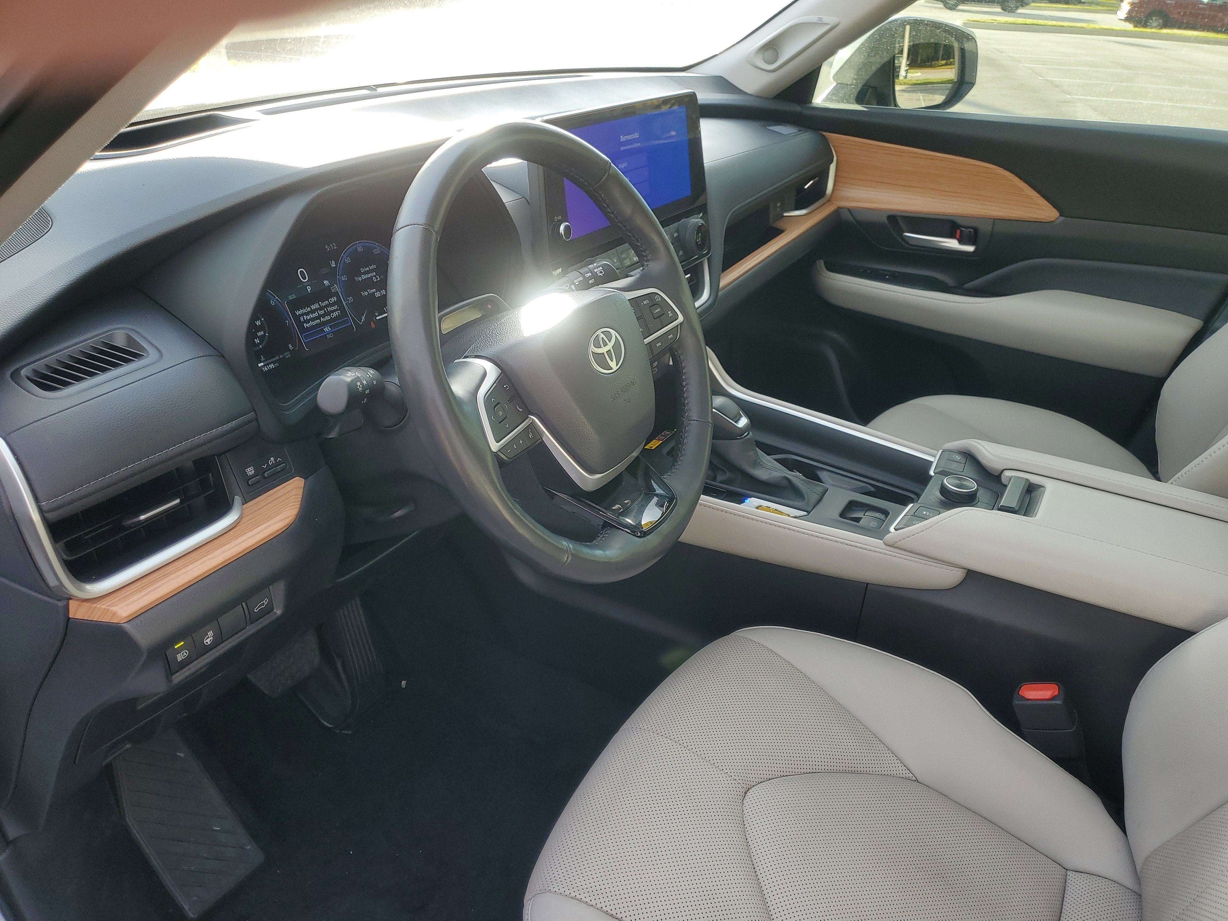 Used 2024 Toyota Grand Highlander Platinum image 18