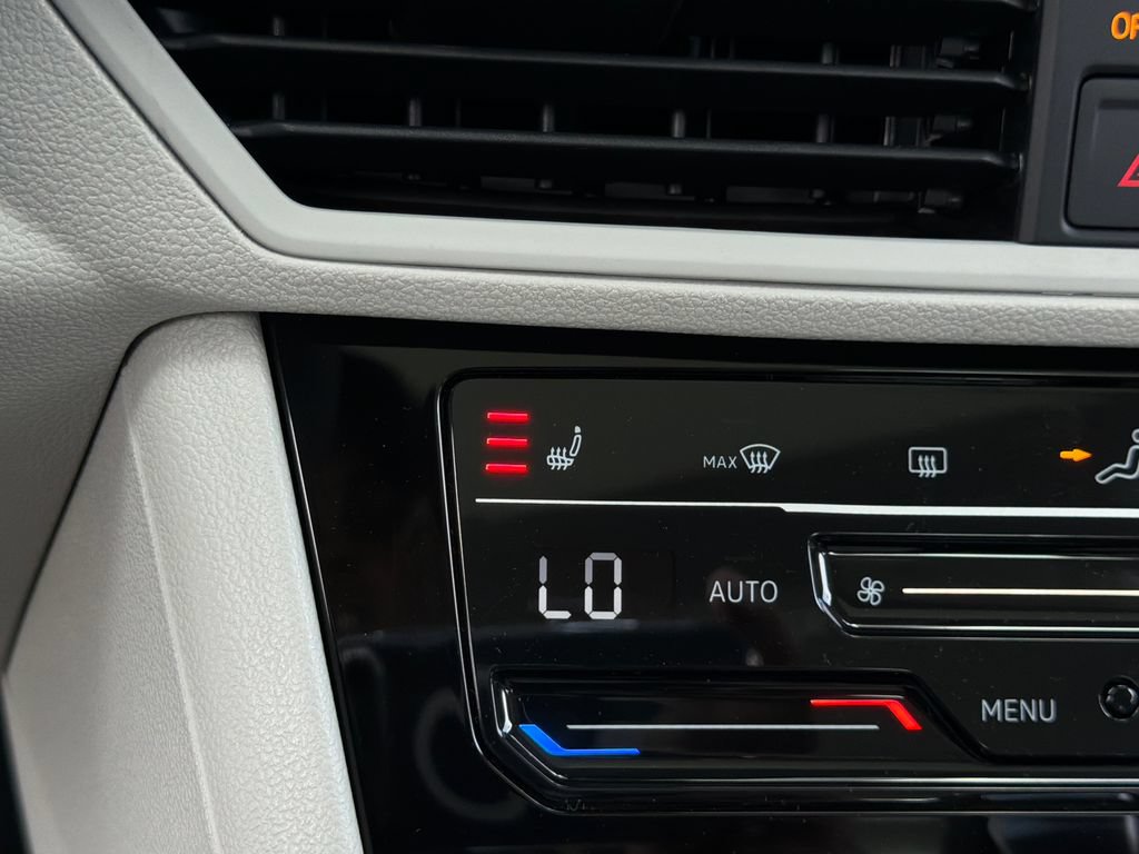 New 2026 Volkswagen Jetta SE FWD image 29