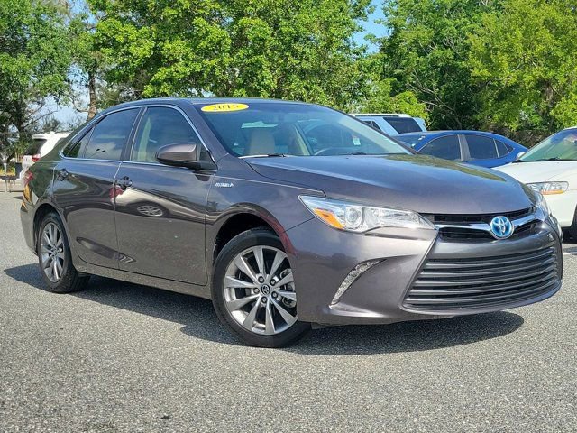 Used 2015 Toyota Camry XLE image 3