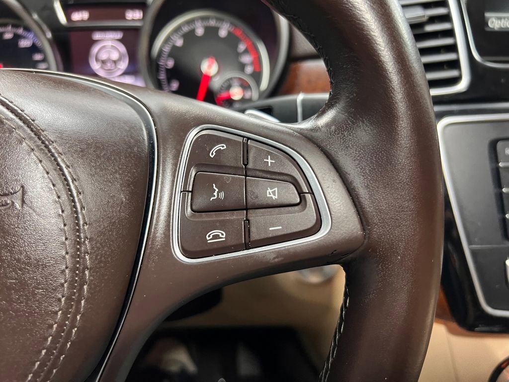 Used 2017 Mercedes-Benz GLS 550 4MATIC image 7