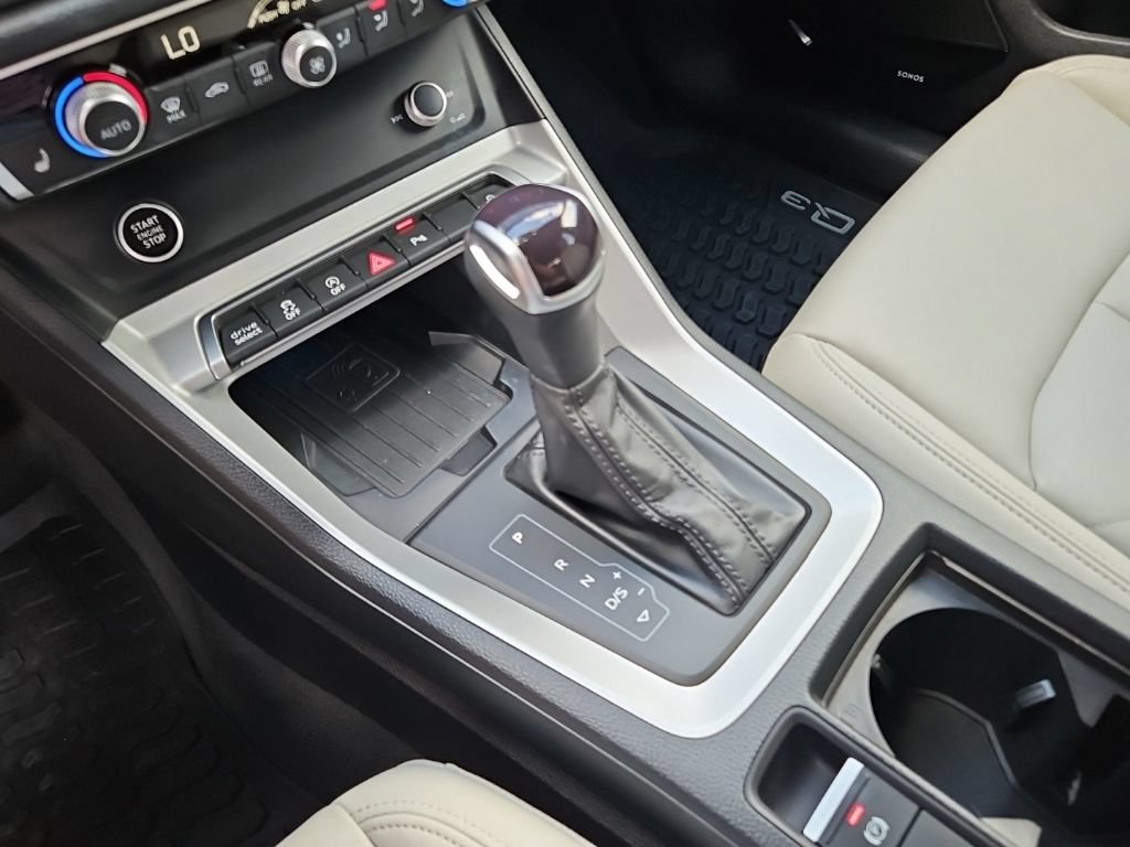 Used 2023 Audi Q3 2.0T Premium Plus w/ Premium Plus Package AWD/4WD image 19