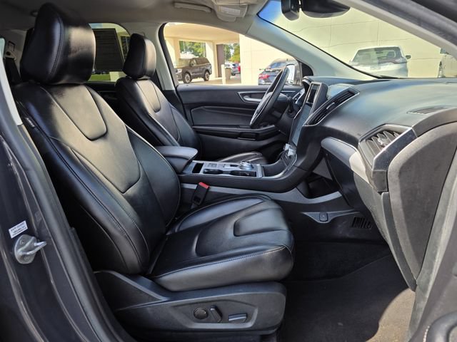 Used 2021 Ford Edge Titanium AWD/4WD image 29