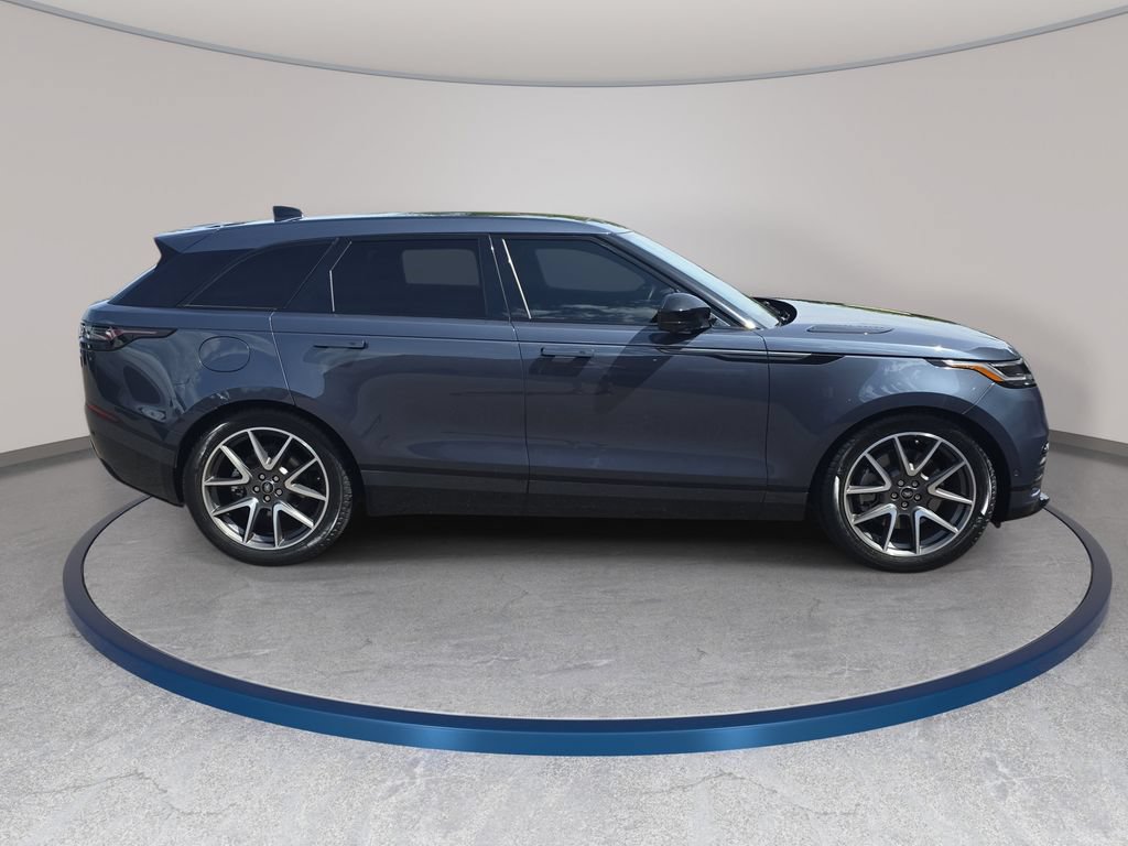 Certified 2026 Land Rover Range Rover Velar Dynamic SE AWD/4WD image 5