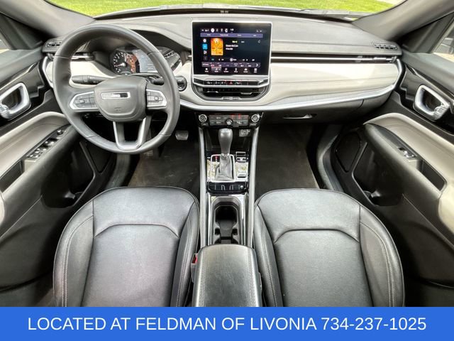 Used 2025 Jeep Compass Limited AWD/4WD image 19