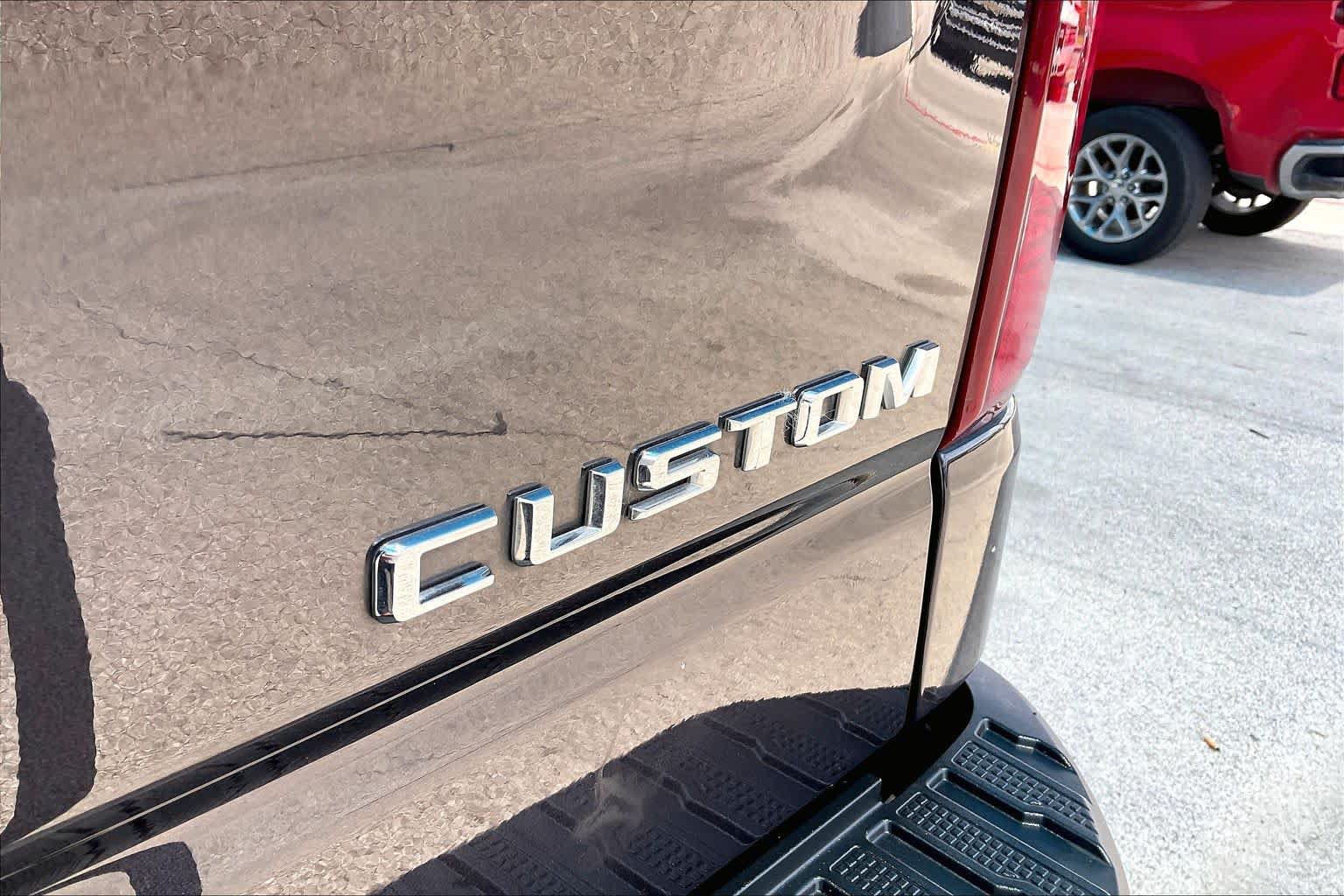 Used 2022 Chevrolet Silverado 1500 Custom Trail Boss AWD/4WD image 10