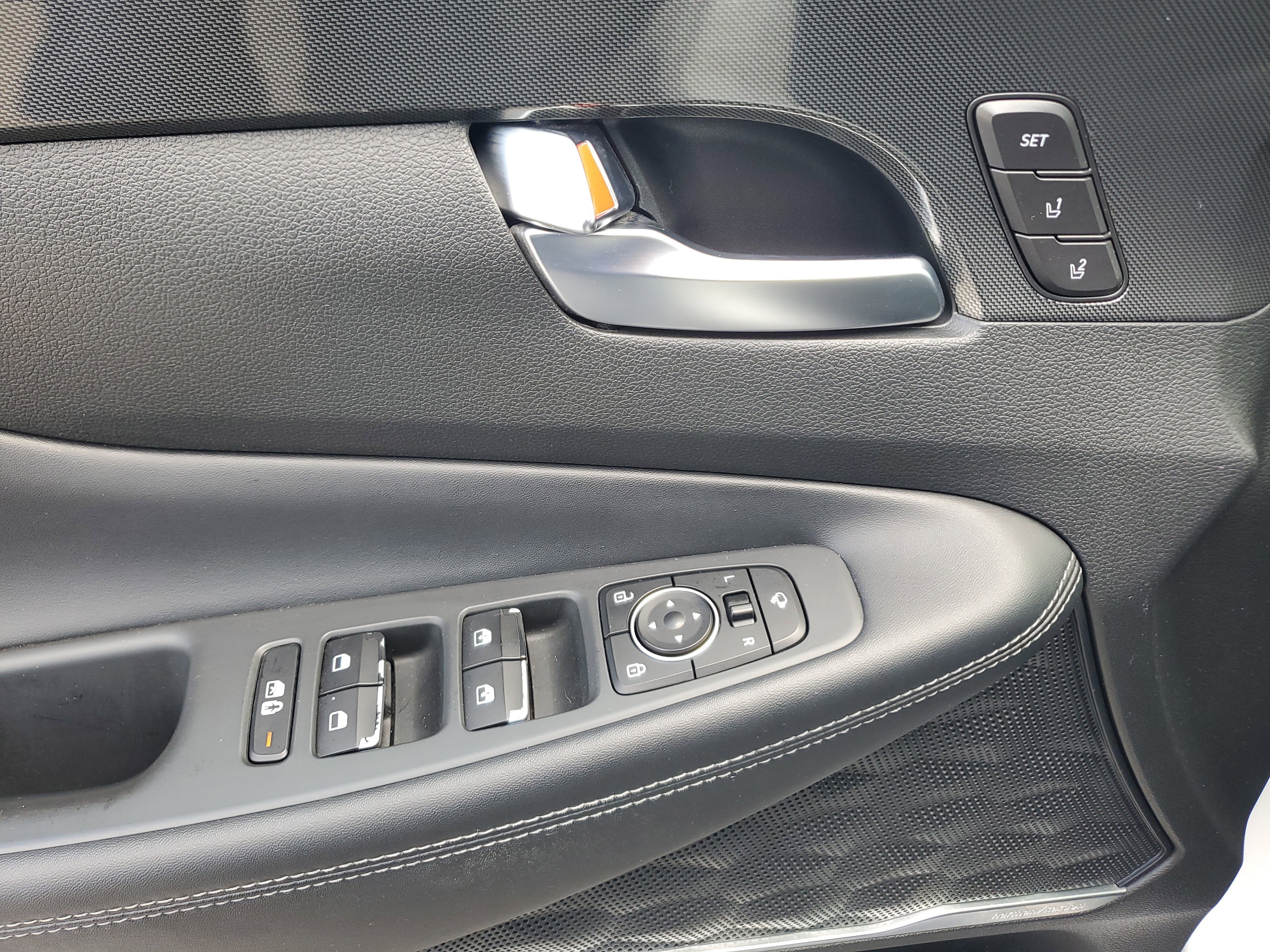 Used 2021 Hyundai Santa Fe Limited w/ Cargo Package image 27