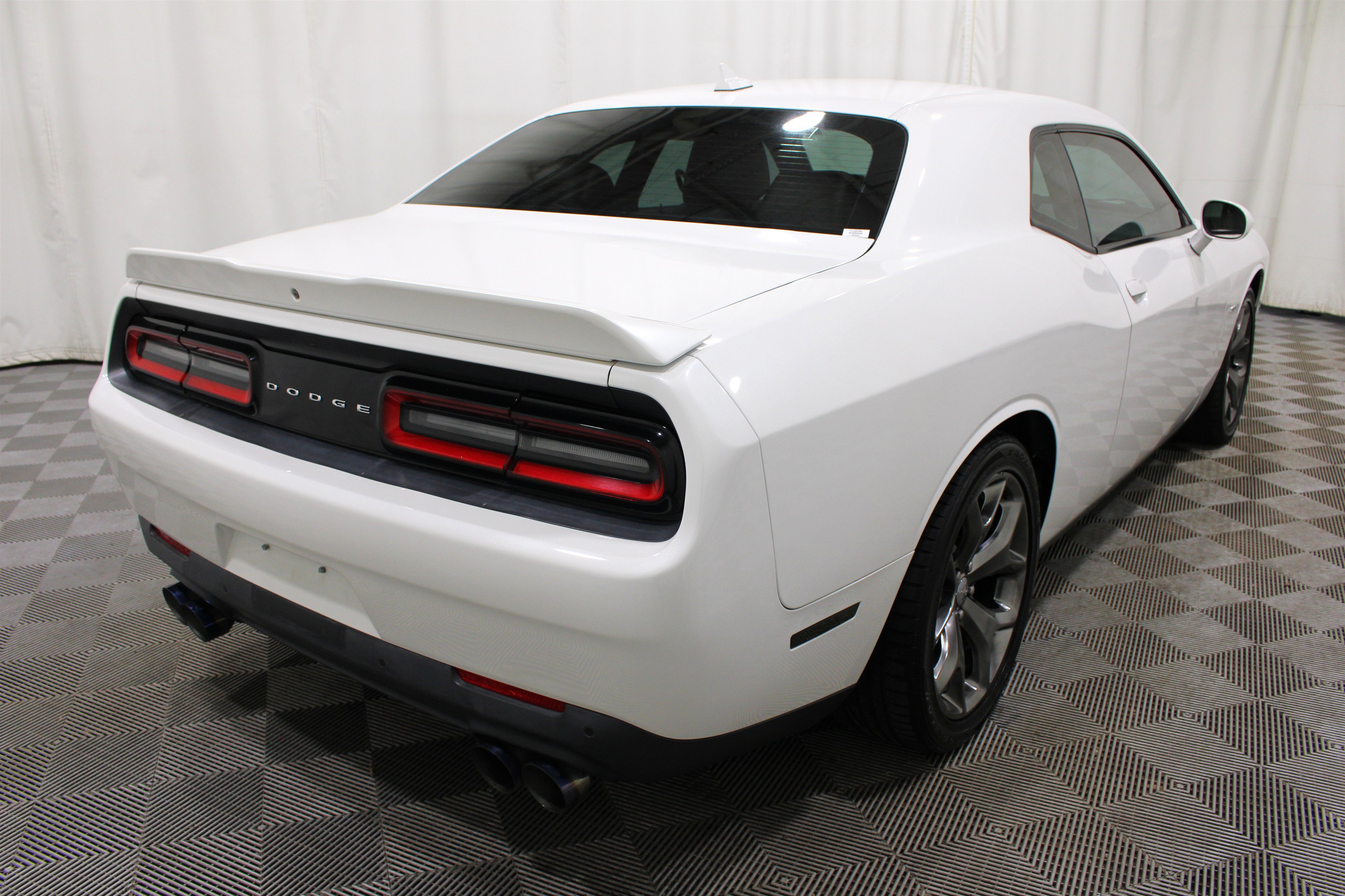 Used 2015 Dodge Challenger R/T Plus RWD image 25