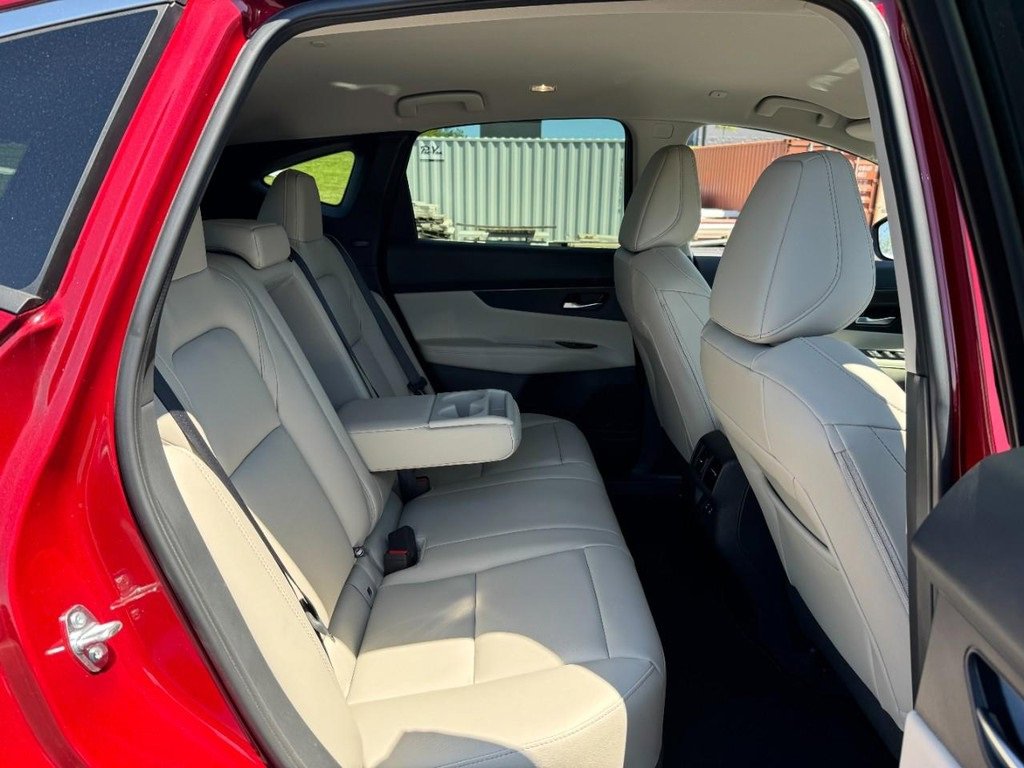 Used 2025 Nissan Murano SV image 5