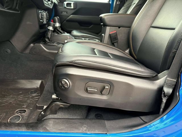 Used 2024 Jeep Wrangler Unlimited Sahara AWD/4WD image 20