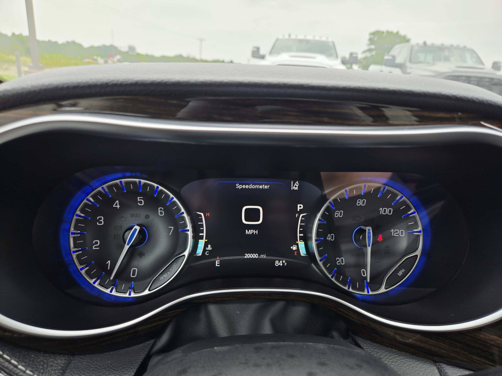 Used 2024 Chrysler Pacifica Limited FWD image 27