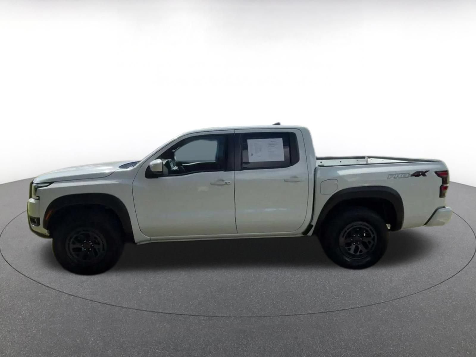 Used 2026 Nissan Frontier PRO-4X AWD/4WD image 8