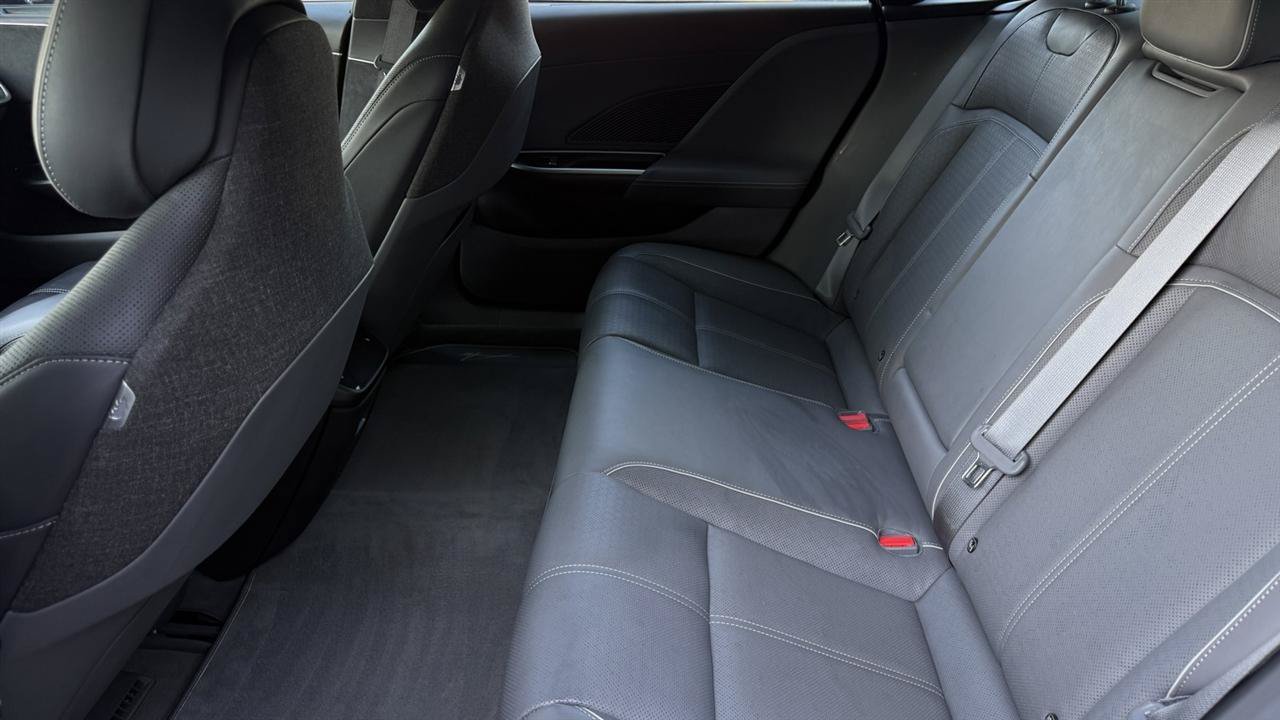 Used 2023 Lucid Air Grand Touring AWD/4WD image 30