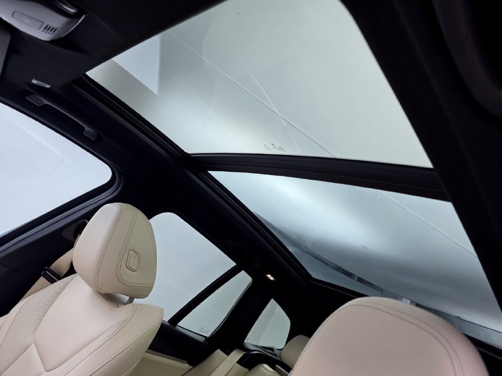 Used 2022 BMW X3 sDrive30i RWD image 12