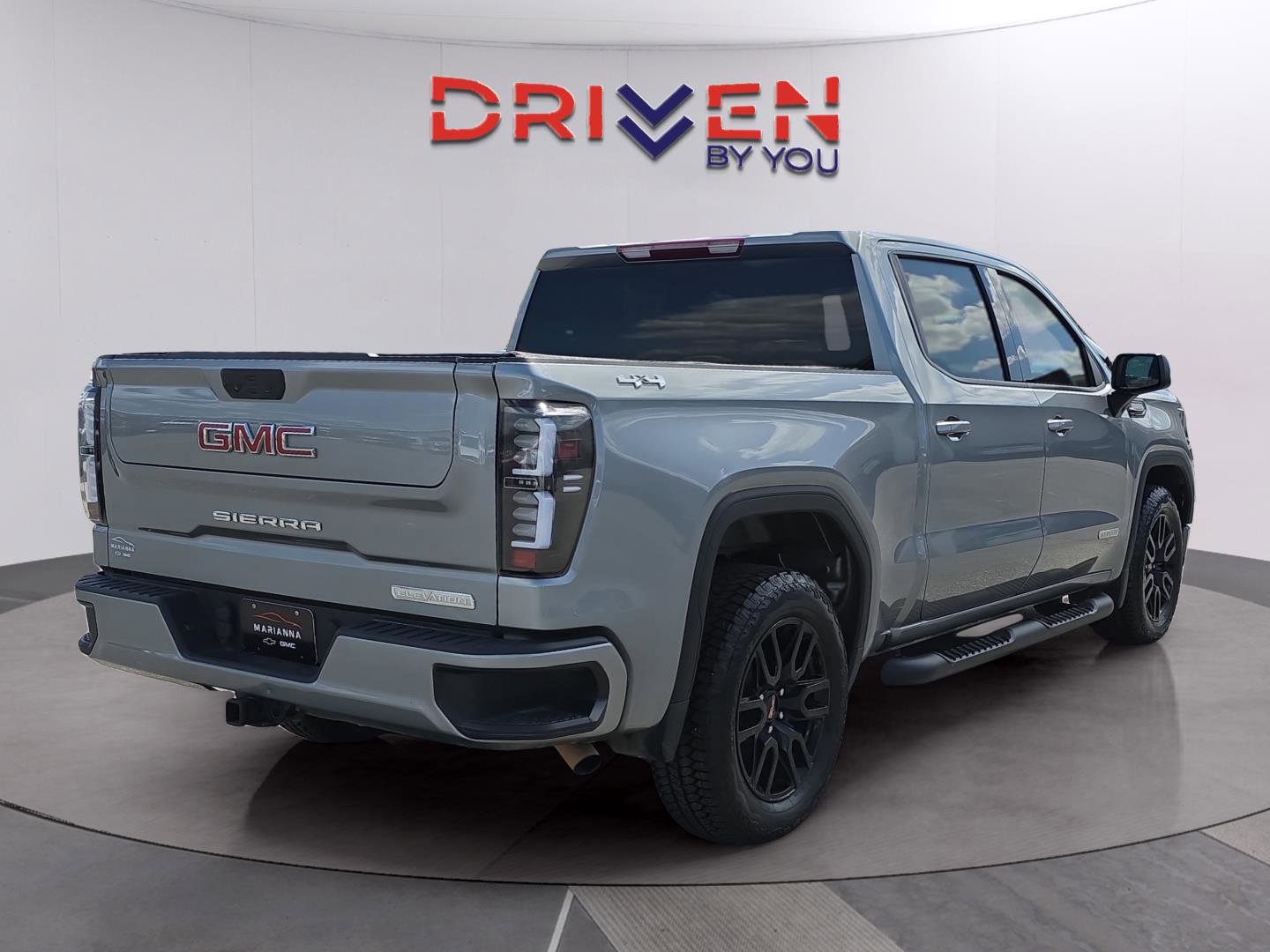 Used 2023 GMC Sierra 1500 Elevation AWD/4WD image 5