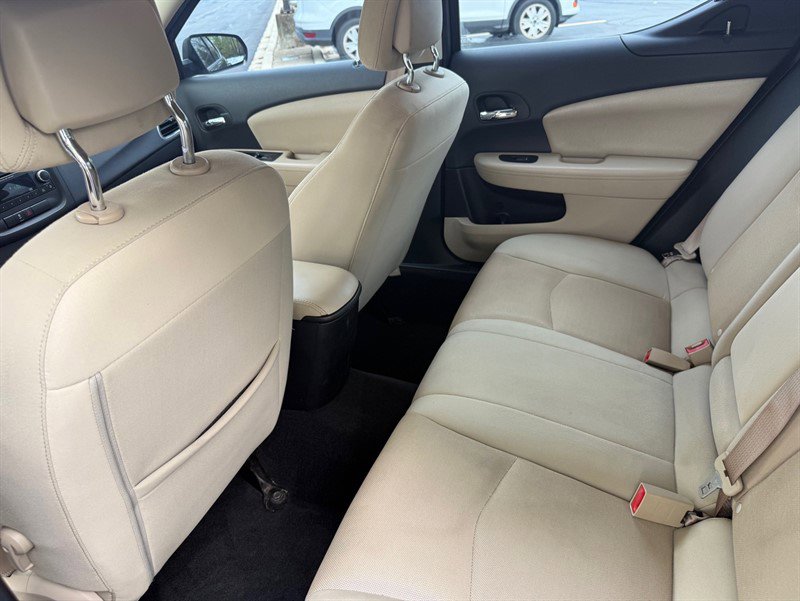 Used 2013 Dodge Avenger SE FWD image 25