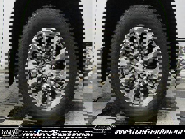 Certified 2024 Chevrolet Silverado 1500 LT image 3