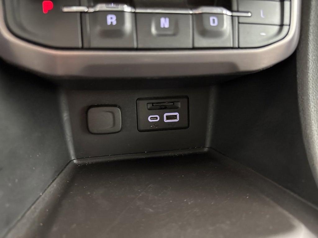 Used 2022 GMC Acadia AT4 w/ GMC Pro Grade Package image 24