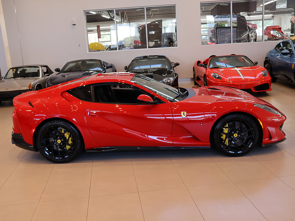 Certified 2018 Ferrari 812 Superfast RWD image 16