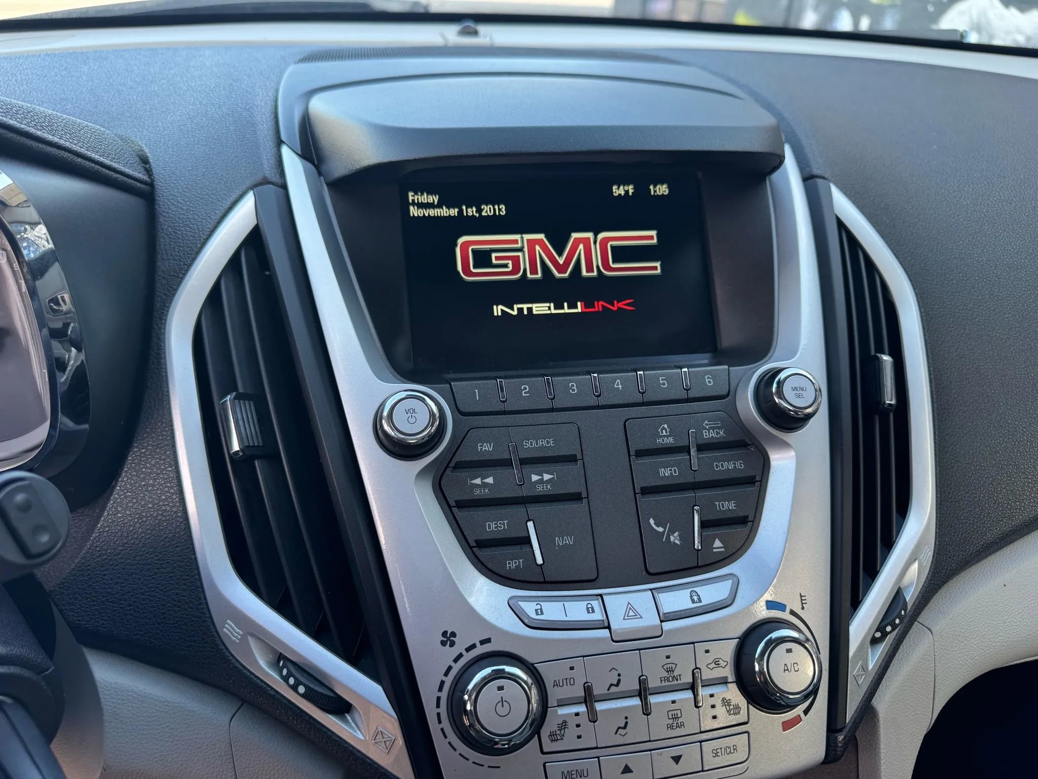 Used 2015 GMC Terrain SLE w/ Chrome Edition image 12
