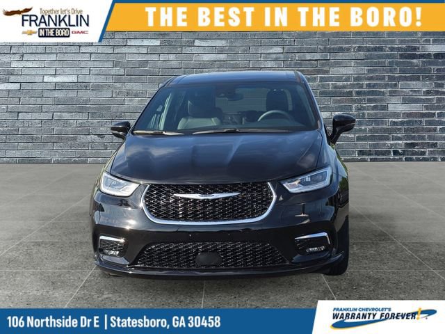 Used 2025 Chrysler Pacifica Select FWD image 8