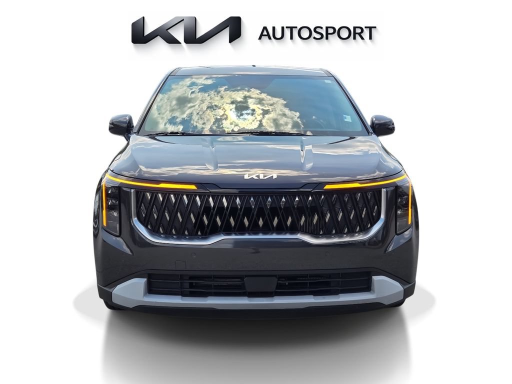 Certified 2026 Kia Carnival LXS FWD image 2