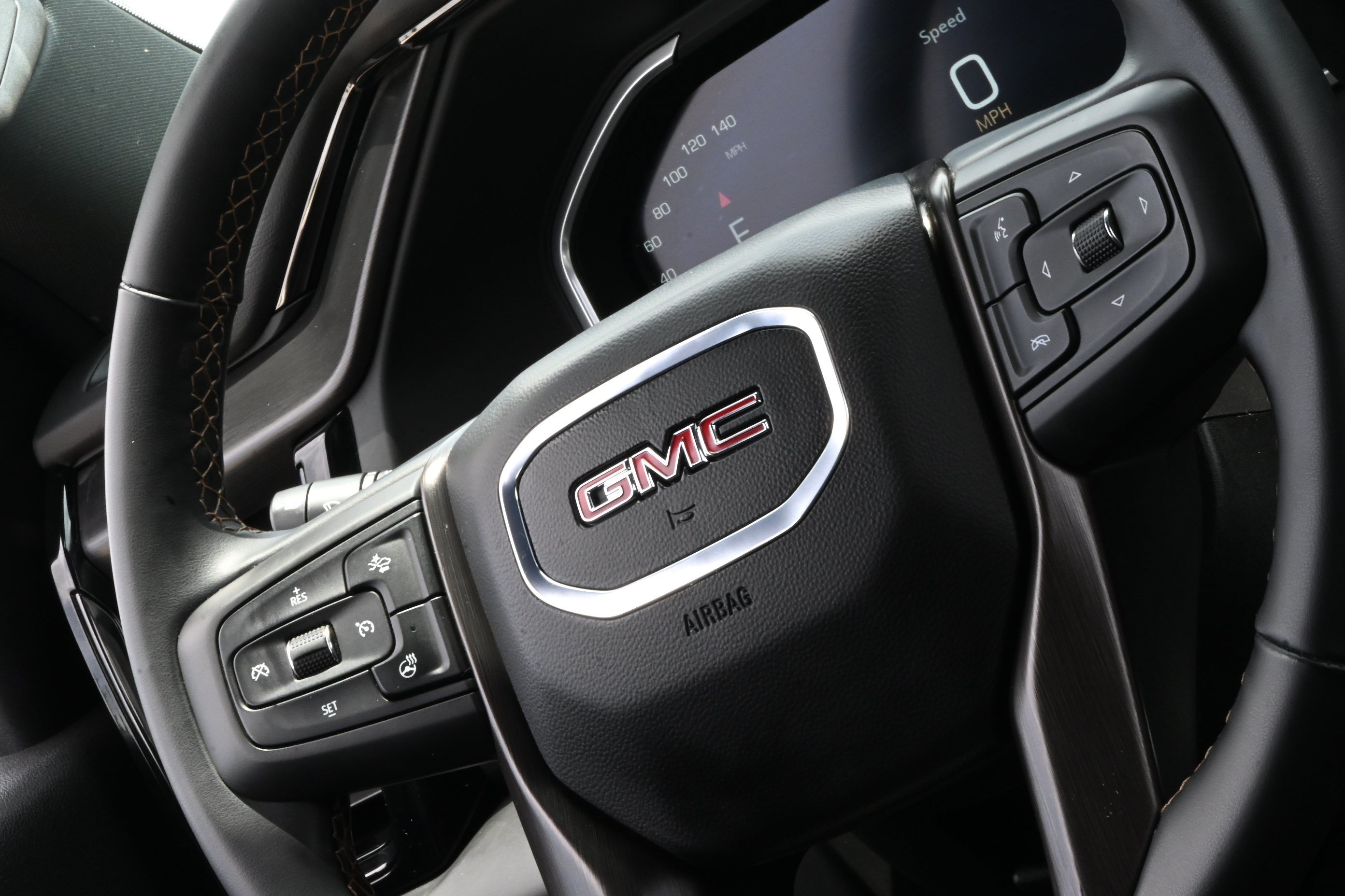 Used 2026 GMC Sierra 2500 AT4 w/ Technology Package AWD/4WD image 32